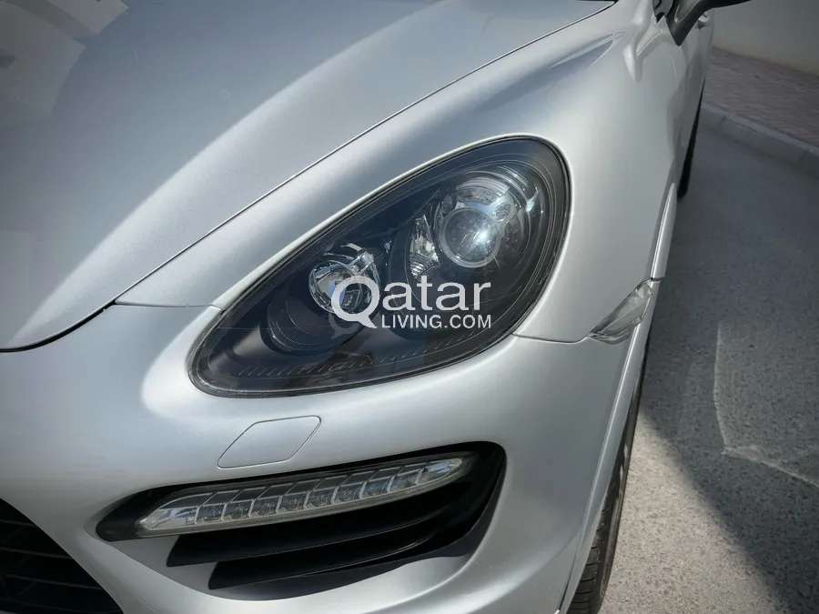 Porsche Cayenne GTS 2014